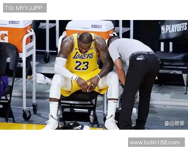 勒布朗-詹姆斯因伤缺席，湖人季后赛战绩受到严重影响，球迷心疼不已