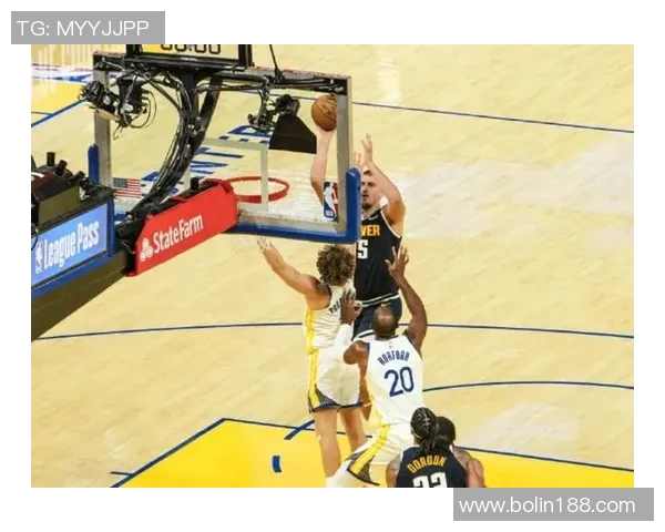 勇士客场战胜掘金，晋级次轮：伟大球队的胜利之路