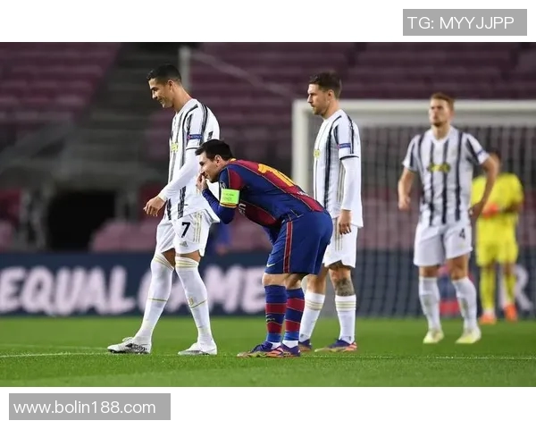 尤文图斯客场战胜那不勒斯，C罗梅开二度助球队保持联赛不败战绩